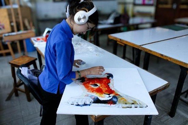 From First Glimpse to Final Canvas-Natalie’s Artistic Journey.jpg